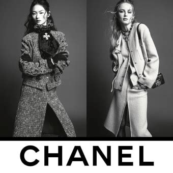 prix d un tailleur chanel|THE CHANEL SUIT REVISITED FALL.